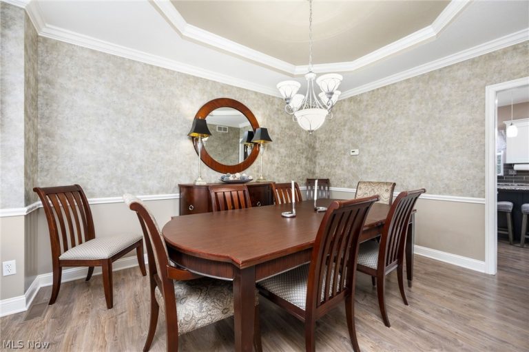 1286 Freeport Drive, Medina, OH - Photo 5