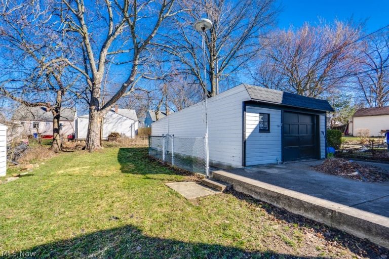 4455 56th Street, Cleveland, OH - Photo 3