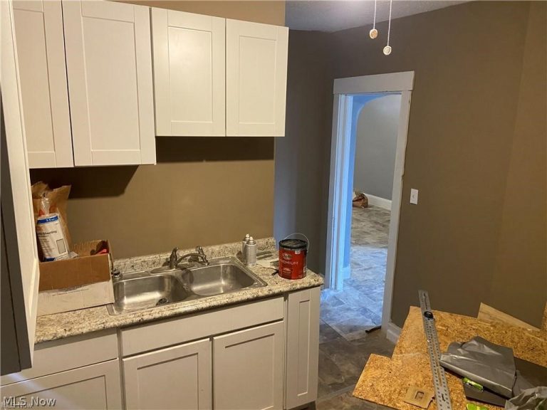 567 128th Street, Cleveland, OH - Photo 8