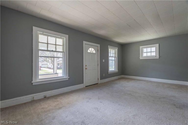 341 Archwood Avenue, Akron, OH - Photo 6