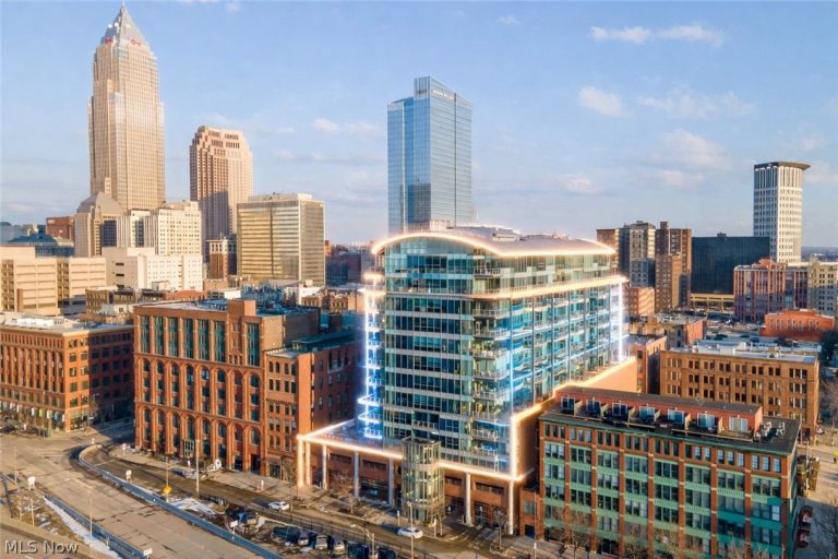 701 Lakeside Avenue #803, Cleveland, OH, 44113