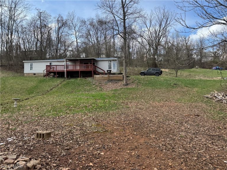2510 Parkview Drive, Belpre, OH - Photo 4
