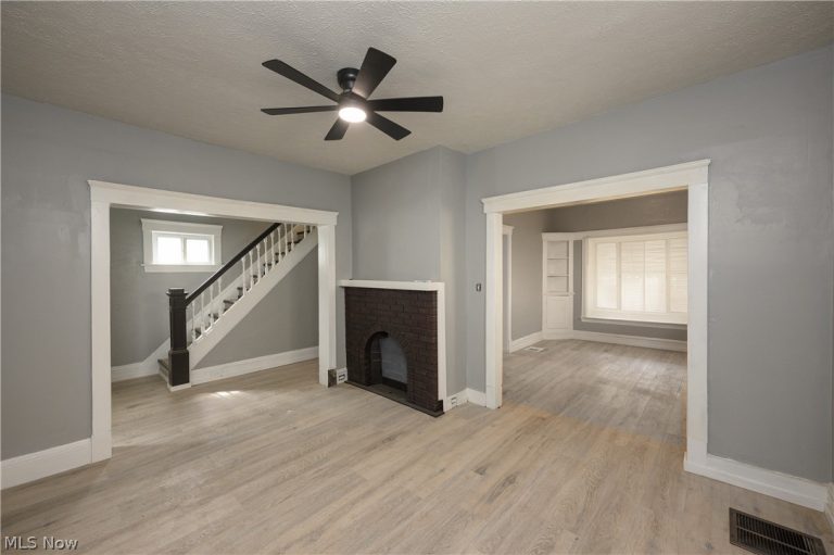 686 92nd Street, Cleveland, OH - Photo 3