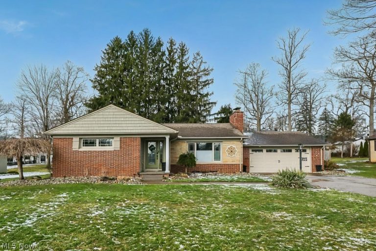 2625 Belleflower Drive, Alliance, OH, 44601