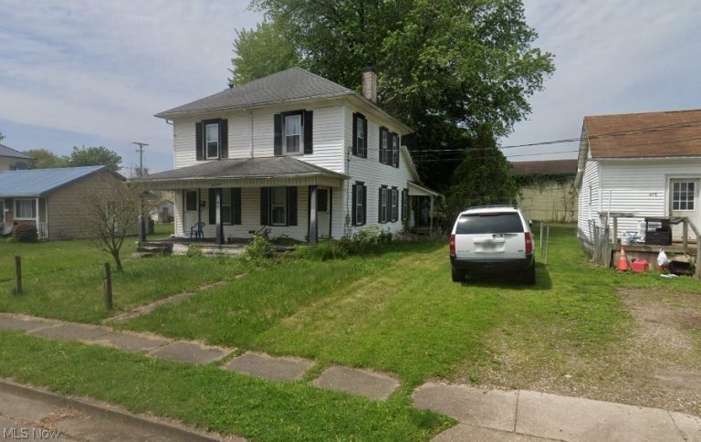 508 Martin Luther King Drive, Newcomerstown, OH - Photo 2