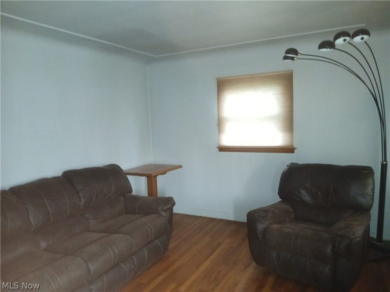 1010 Burlington Street, Youngstown, OH - Photo 8