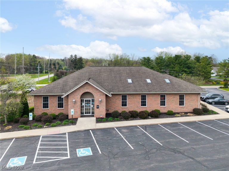 665 Briarthorn Crescent Drive, Wadsworth, OH, 44281