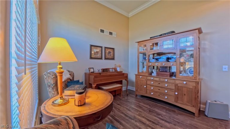 49235 Hickman Road, East Liverpool, OH - Photo 8