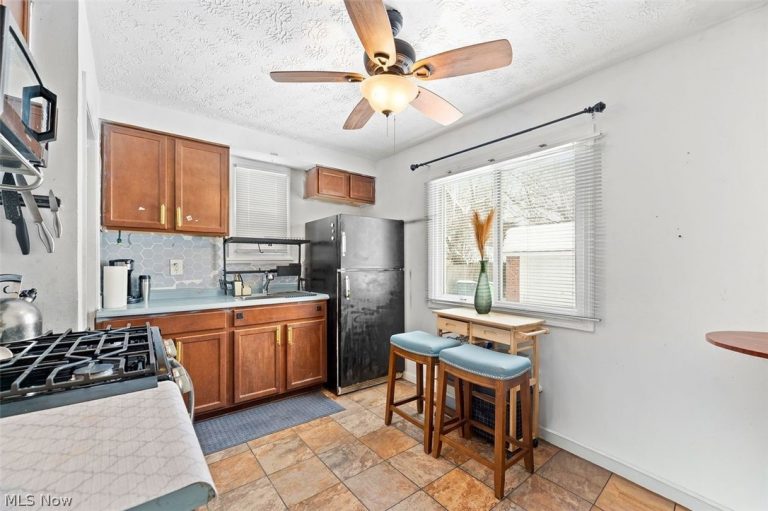 1268 Homestead Road, South Euclid, OH - Photo 3
