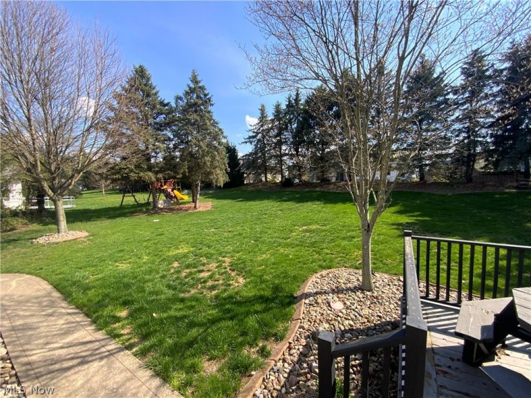 6922 Thornwood Street, Canton, OH - Photo 6