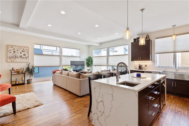 706 University Court, Cleveland, OH - Photo 3