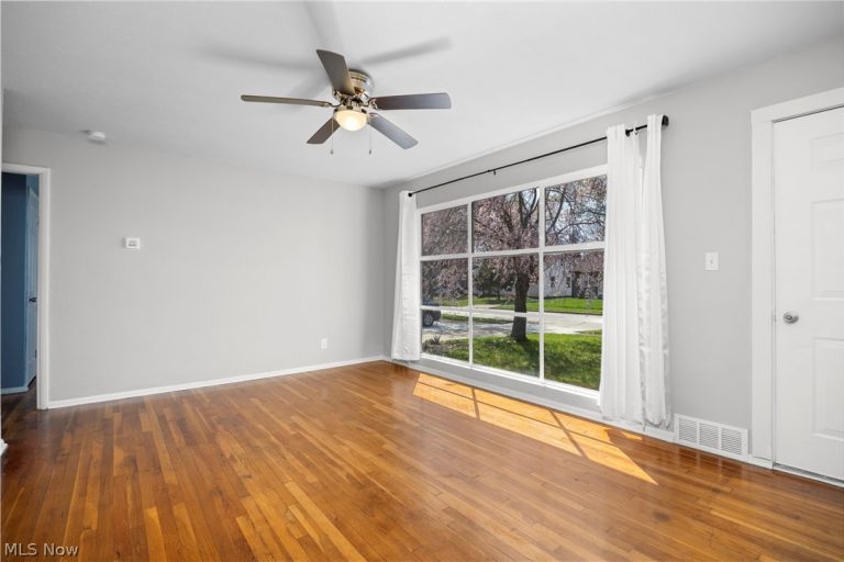 13704 Elsetta Avenue, Cleveland, OH - Photo 5