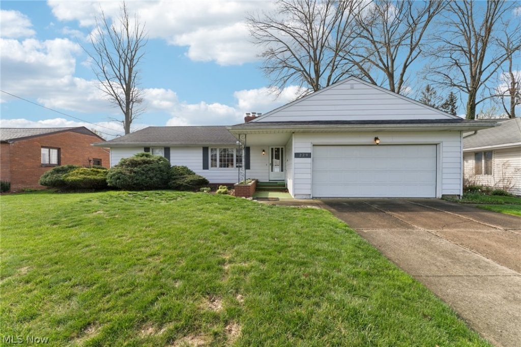 229 Vassar Avenue, Elyria, OH