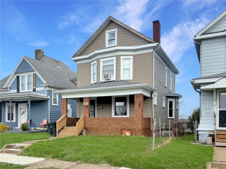 1243 Oakgrove Avenue, Steubenville, OH, 43952