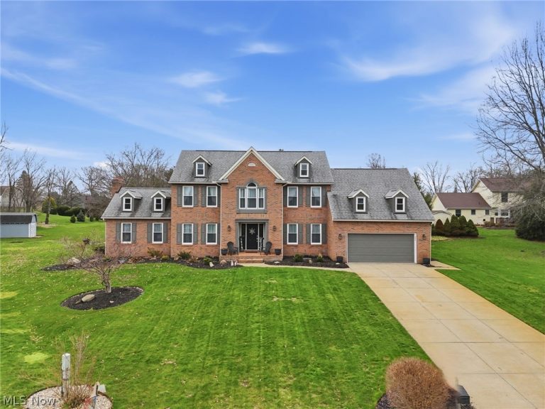 1576 Kings Arms Circle, Uniontown, OH, 44685