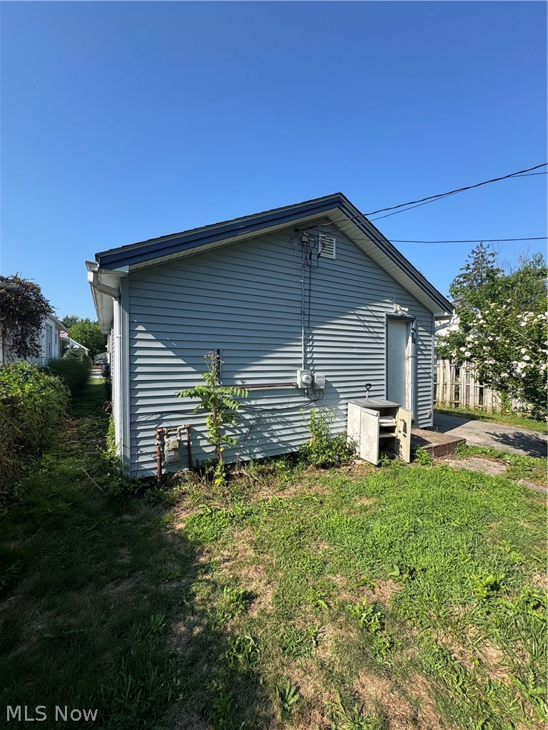 26530 Shoreview Avenue, Euclid, OH - Photo 4