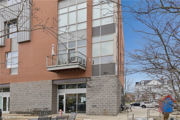 55 College Street #212, Oberlin, OH - Photo 2