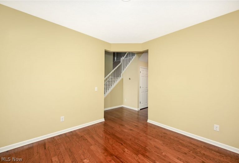 3784 Firethorn Drive, Aurora, OH - Photo 8