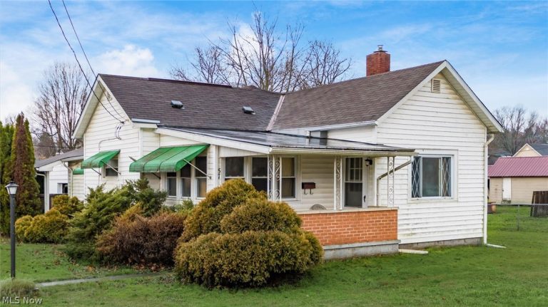 57 Elm Street, Roseville, OH - Photo 3