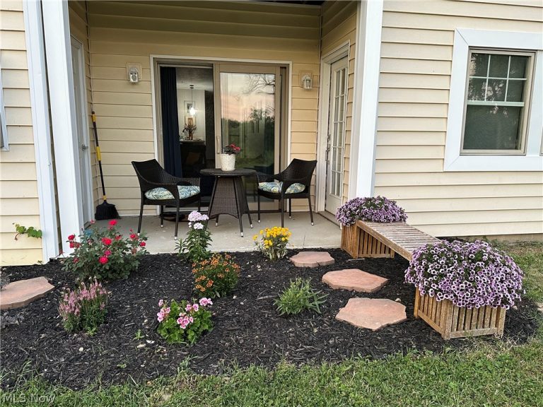 5547 Beavercrest Drive #107, Lorain, OH - Photo 2
