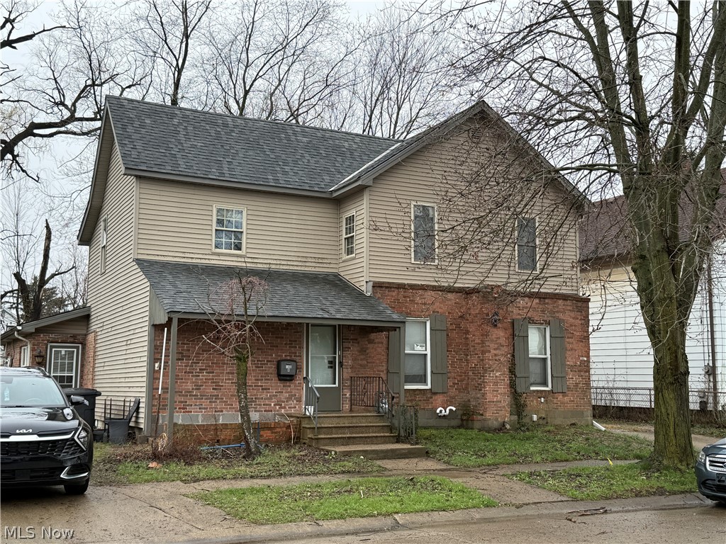 140 School Street, Elyria, OH