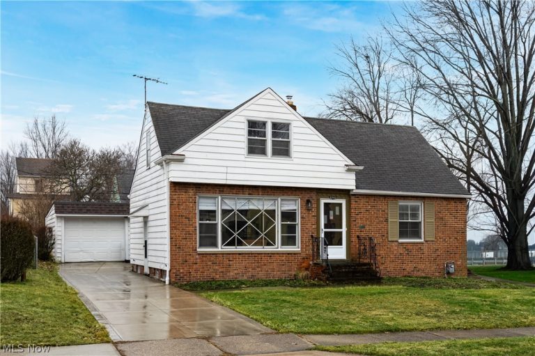 3752 Wallingford Road, South Euclid, OH, 44121