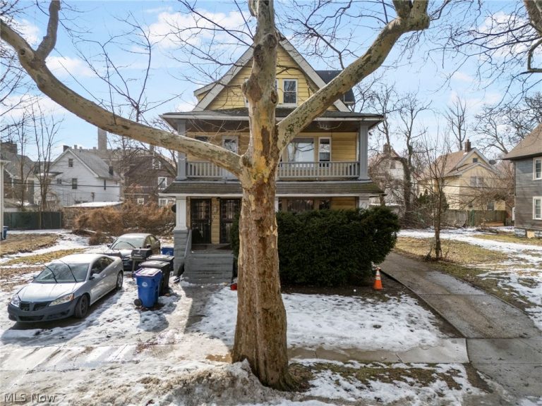 9106 Yale Avenue, Cleveland, OH - Photo 2