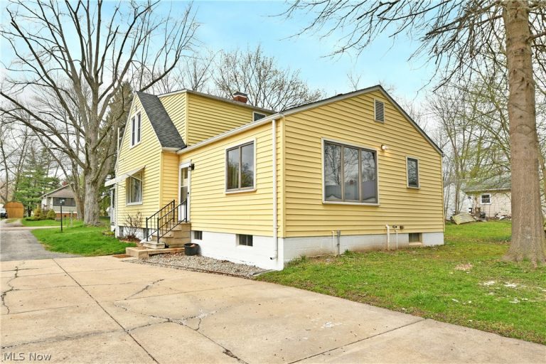 4890 Myrtle Avenue, Warren, OH - Photo 4