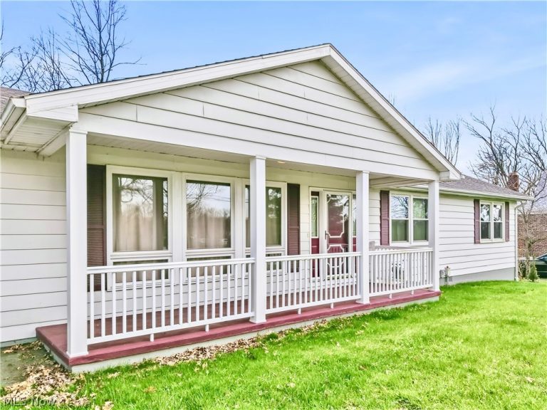 7156 Chestnut Ridge Road, Hubbard, OH - Photo 4