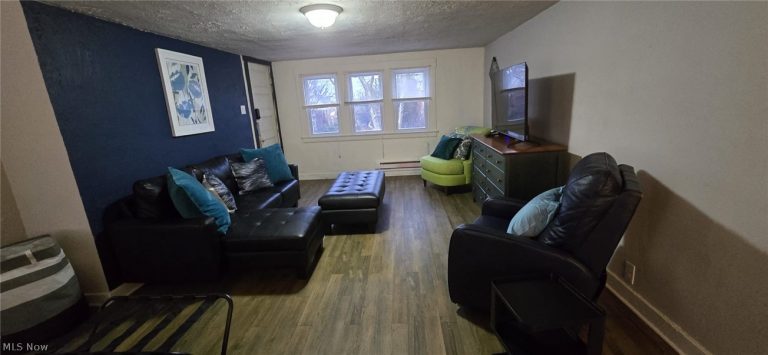 1856 Lampson Road #UP, Cleveland, OH - Photo 8