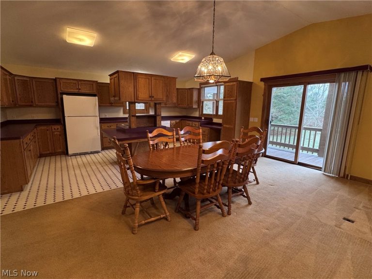 12942 Ravenna Road, Chardon, OH - Photo 6