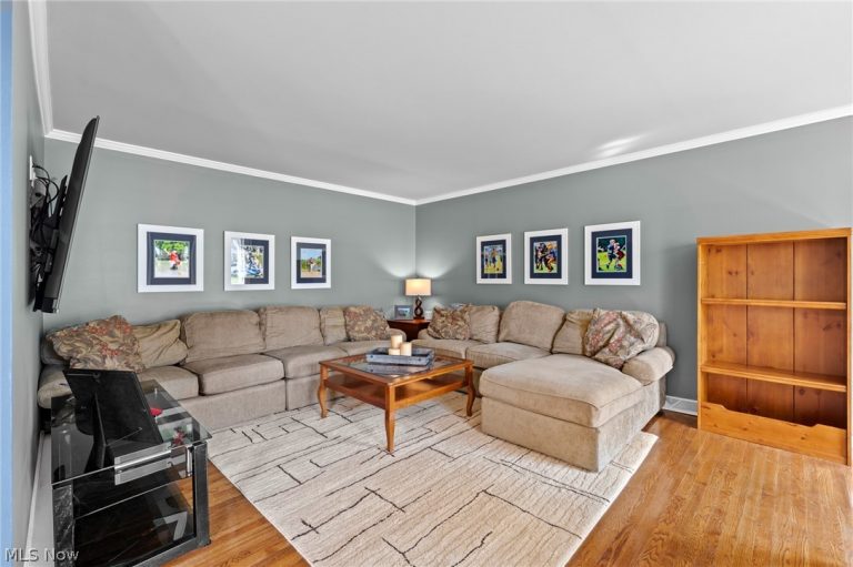7306 Granby Drive, Hudson, OH - Photo 5