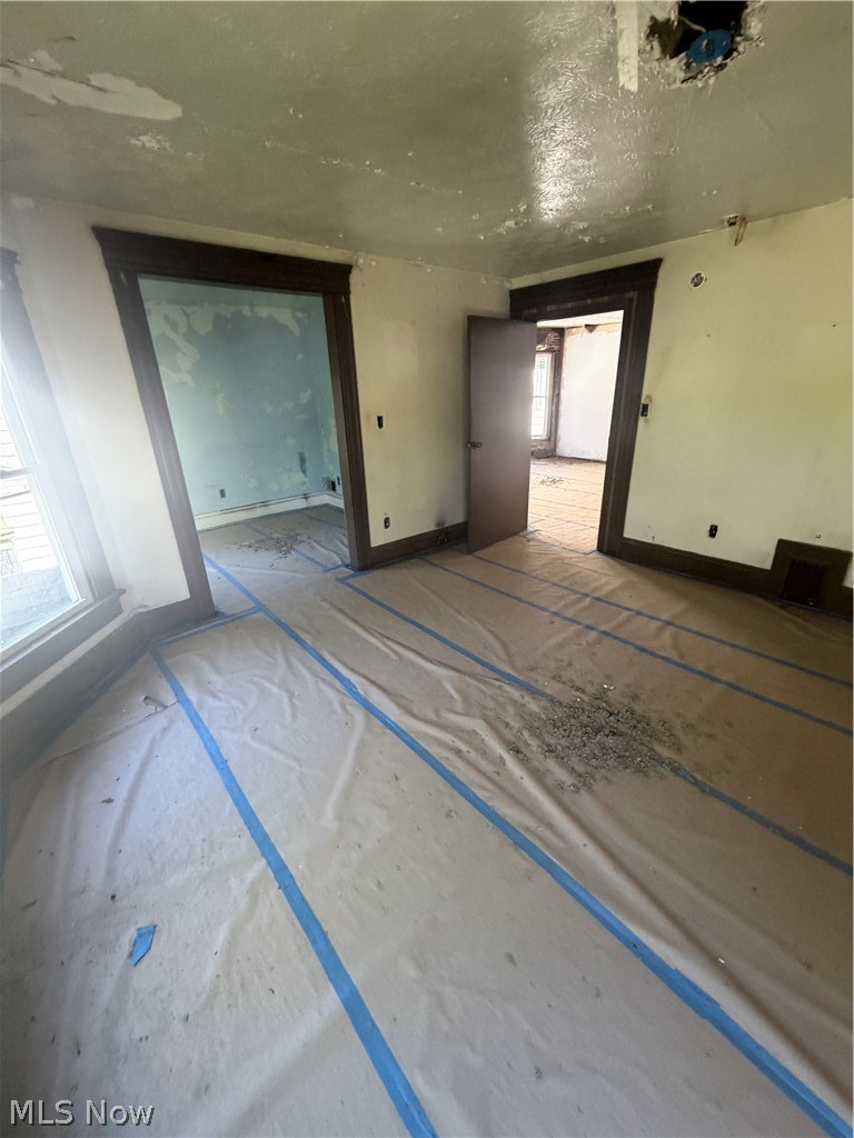 1919 Holmden Avenue, Cleveland, OH - Photo 6