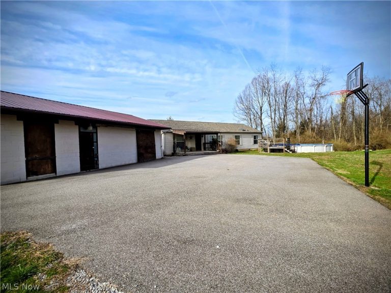 79 Mc Way Drive, Harrisville, WV - Photo 3
