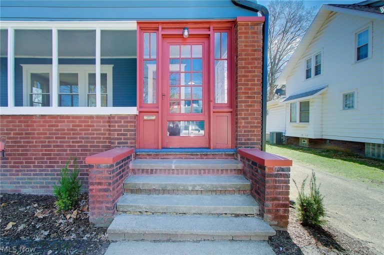 225 Shadyside Court, Alliance, OH - Photo 3