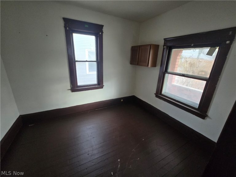 3674 52nd Street, Cleveland, OH - Photo 8