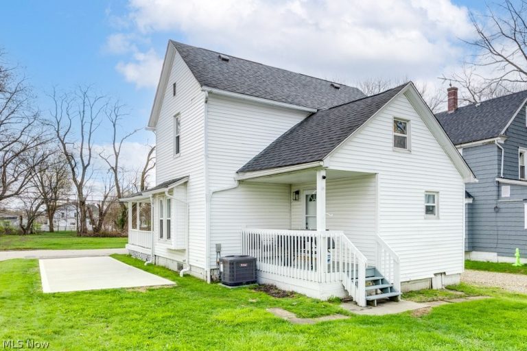 76 16th Street, Barberton, OH - Photo 2