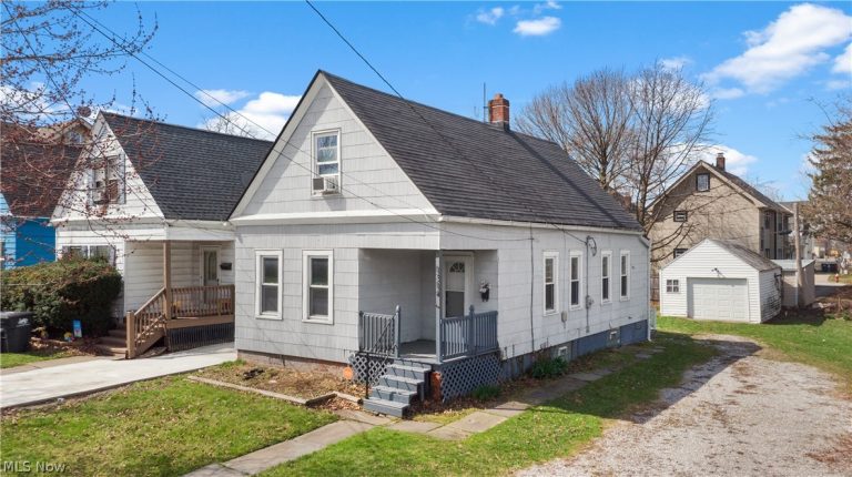 1314 Cove Avenue, Lakewood, OH - Photo 2