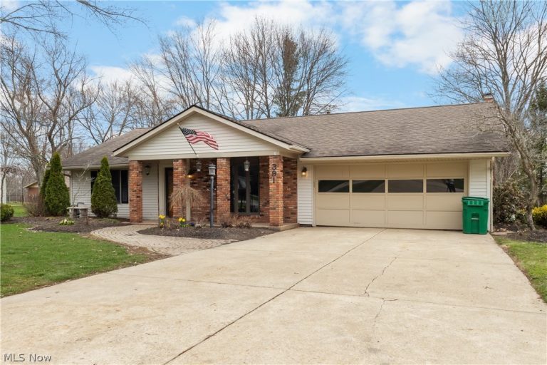 391 Kathleen Drive, Jefferson, OH - Photo 3