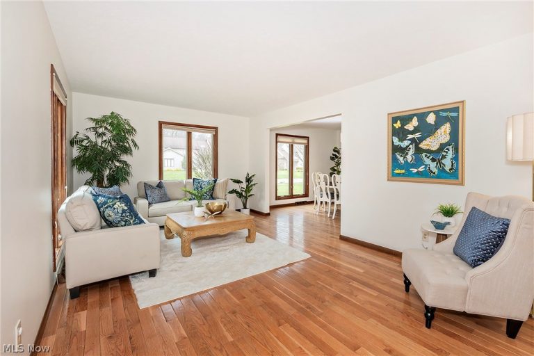 3999 Orangewood Drive, Orange, OH - Photo 3