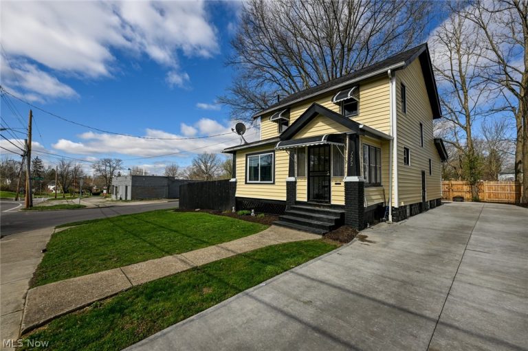 1292 Diagonal Road, Akron, OH - Photo 3