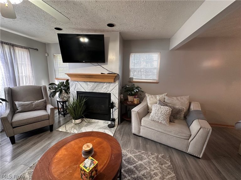 2983 Hampton Road, Cleveland, OH - Photo 2