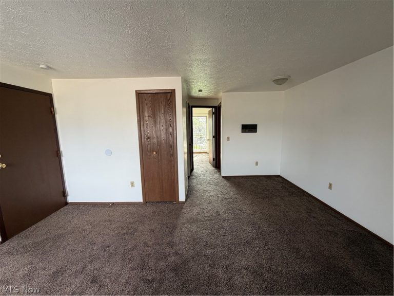 4107 Orchard Dale Drive #8, Canton, OH - Photo 4