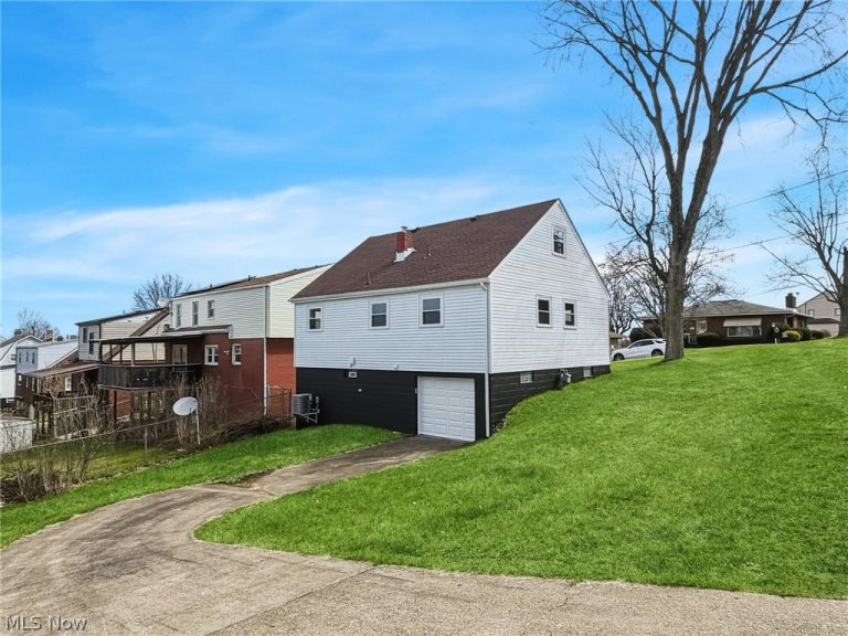 201 Wilshire Boulevard, Steubenville, OH - Photo 4