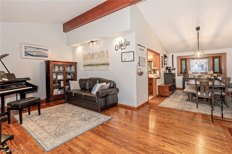 2526 Harris Road, Broadview Heights, OH - Photo 4