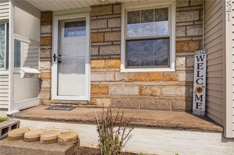 1321 Spangler Road, Canton, OH - Photo 3