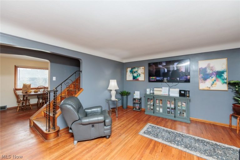 325 244th Street, Euclid, OH - Photo 4