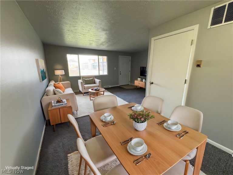 4878 Banbury Court #12, Warrensville Heights, OH - Photo 3