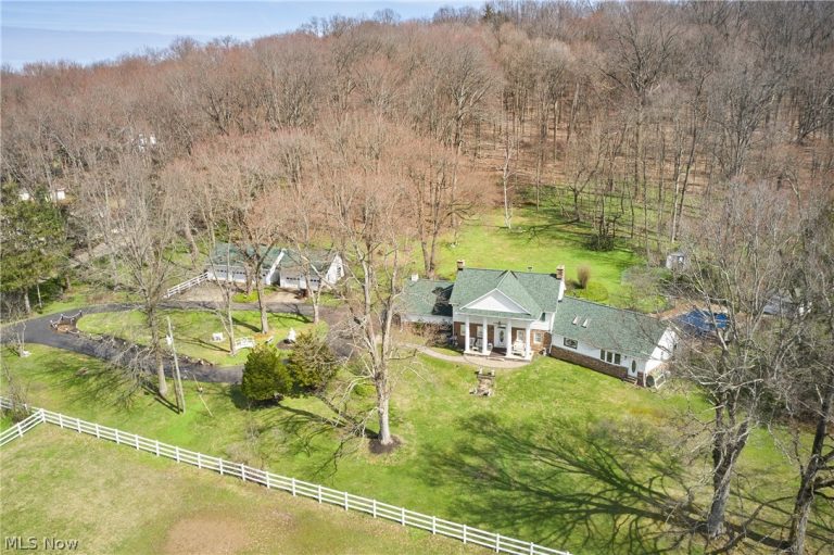 535 Crystal Lake Road, Akron, OH, 44333