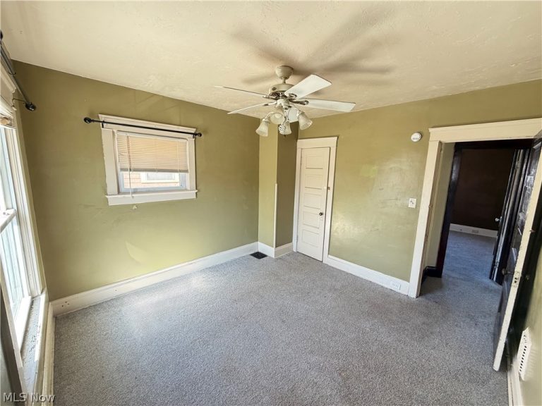 9711 Parmelee Avenue, Cleveland, OH - Photo 8